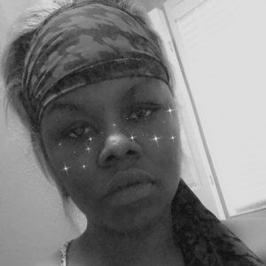 Meet your Posher, Lashondra